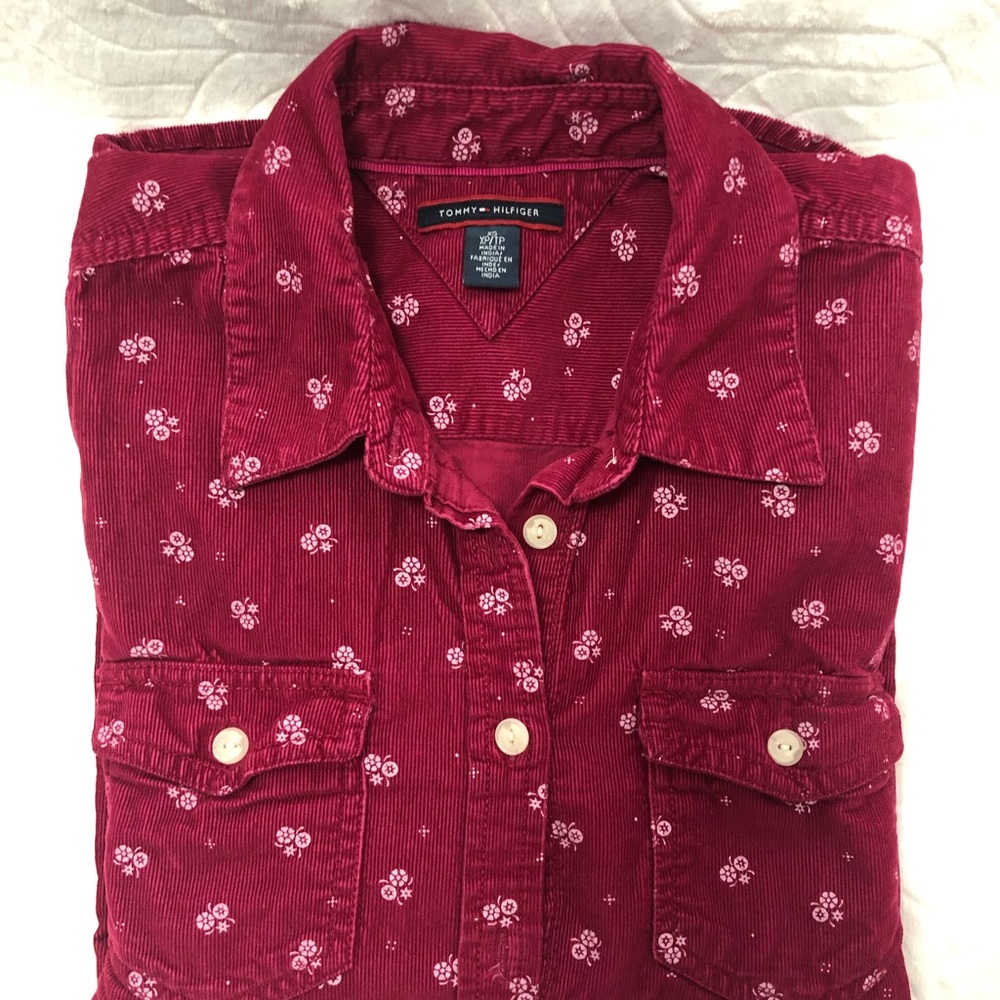🎁TOMMY HILFIGER T-Shirt